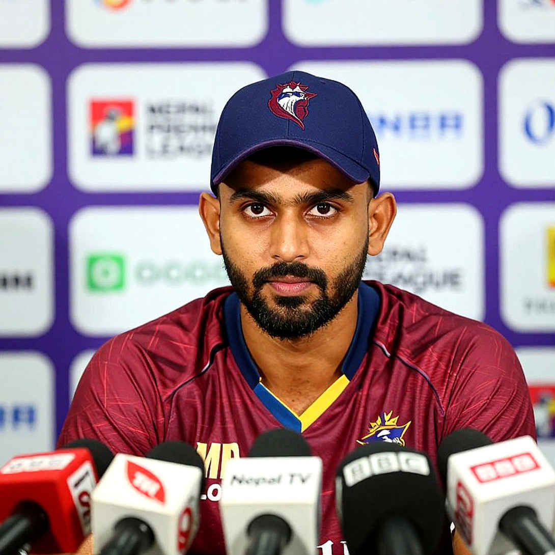 Auction Noise vs. the Language of Price: Cricket's Transfer Window in a Ledger of Wrong Numbers